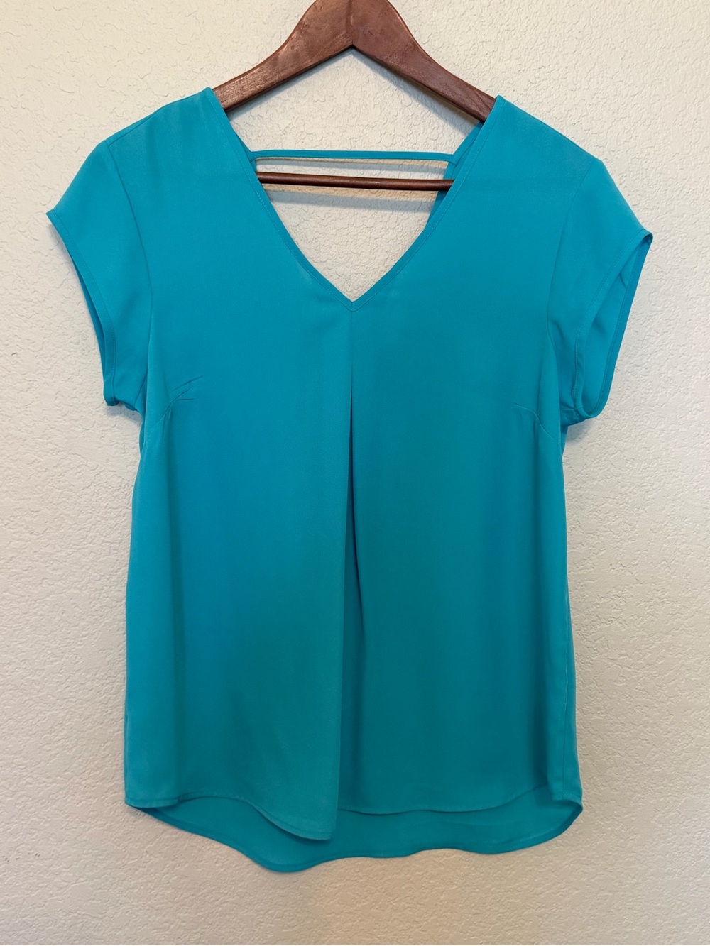 DR2 by Daniel Rainn Nordstrom Aqua Blue V-Neck Short Sleeve Blouse Size Small